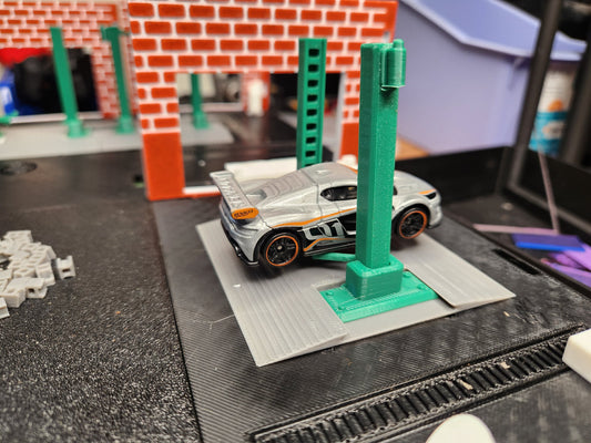 1/64 Miniature 2 Post Lift | Wheel Ramps